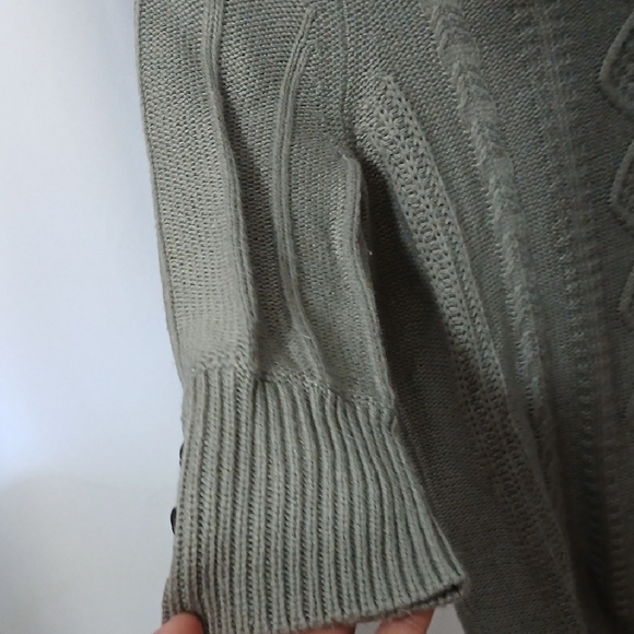 Charlotte Russe Olive Cable Knit Sweater - Picture 3 of 7